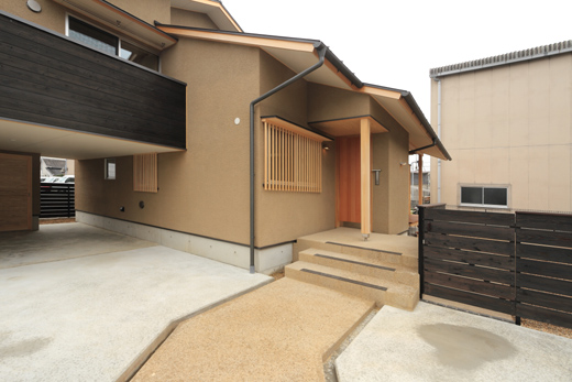 高齢の母と穏やかに暮らす家